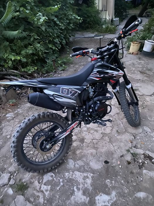 Продам Эндуро 300 кубов