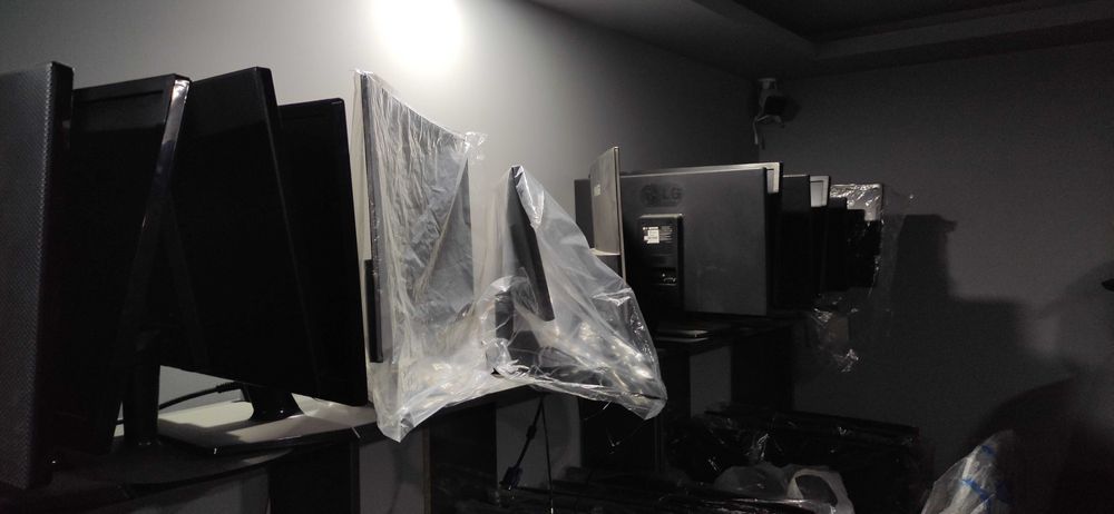 Монитор LG 22EN33S, 1920x1080, 75 Гц, TN