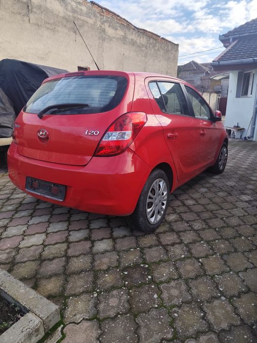 HYUNDAI i20 2010 — imagine 3