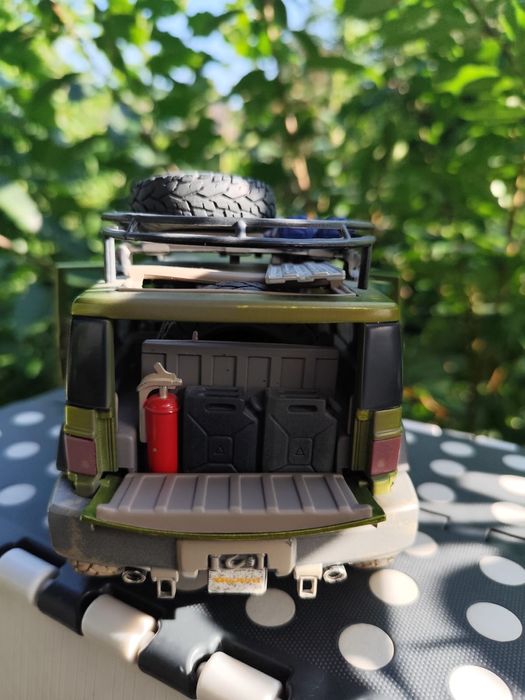 JEEP Trophy 1:18