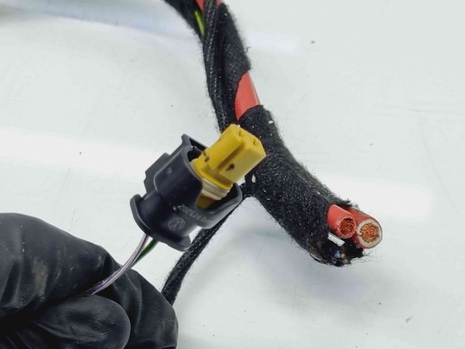 Borna baterie (+) cu capsa Audi A6 (4G2, C7) S-line [Fabr 2012-2017]