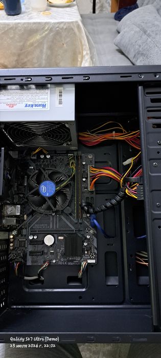 Рабочий кейс DDR4 I3 8100