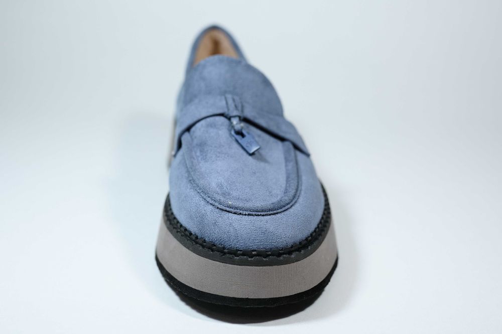 Туфли лоферы новые