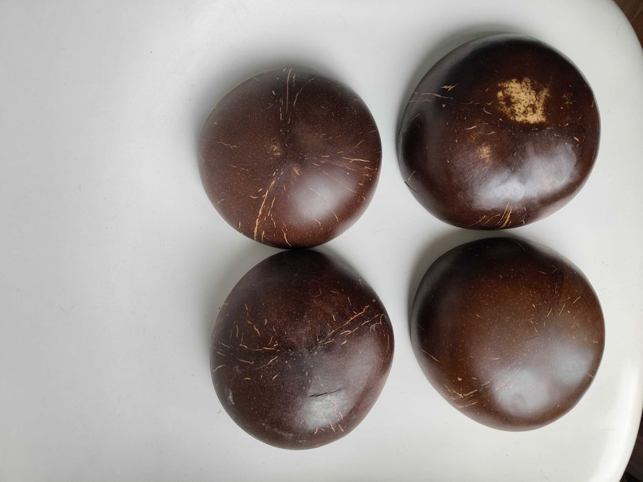 Кокосови ръчно рисувани купи за ключове,плодове,декорация