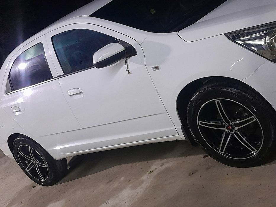 Тйтан дйскы  сатылады жагдай жаксы пакрйшкы мен каплект