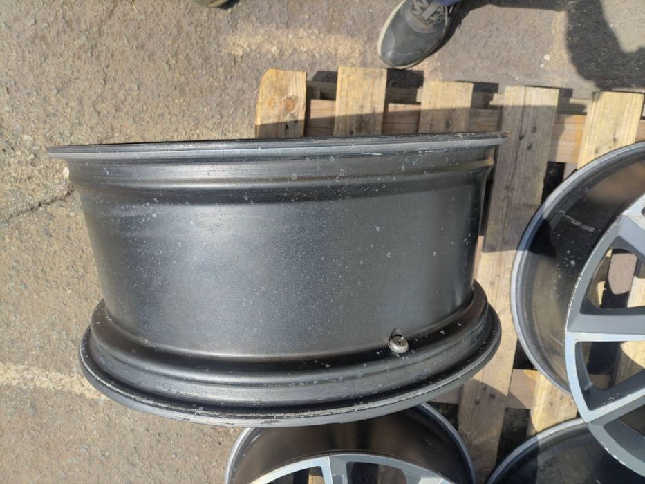 20 цола 5 х 114,3 мм Хюндай/ КИЯ/ Мазда / Митсубиши - 8,5 инча/ ЕТ 38