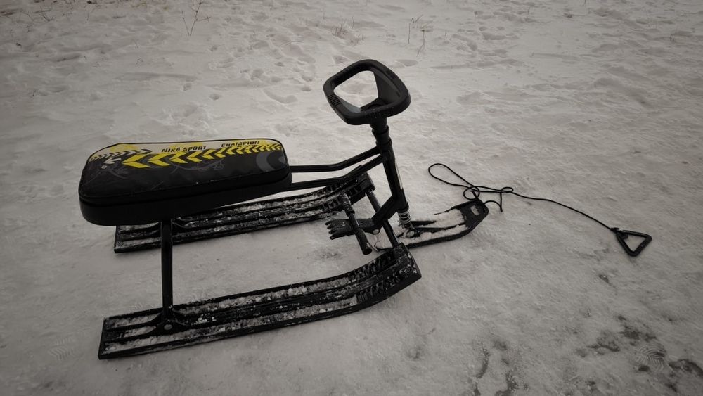 Детские санки продам .