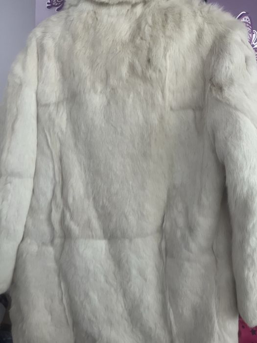 Дамско палтенце от естествена заешка кожа