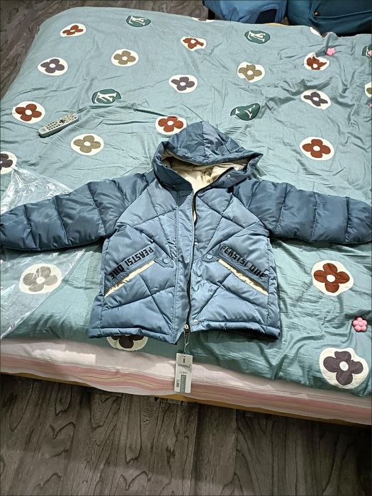 Продам женские куртки