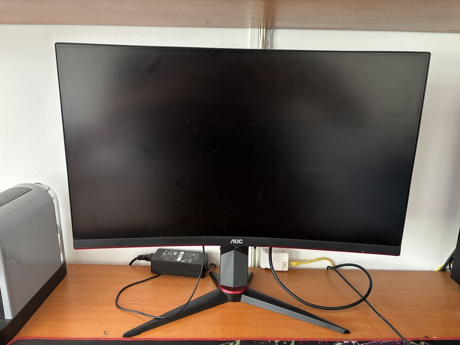 PC Gaming Ryzen 7 3800X + RX 5700 XT 8GB + 16GB RAM + SSD 512GB + AOC 240Hz