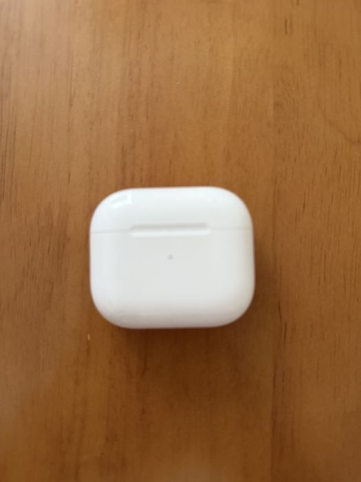 Продам Airpods 3 в отличном состоянии!