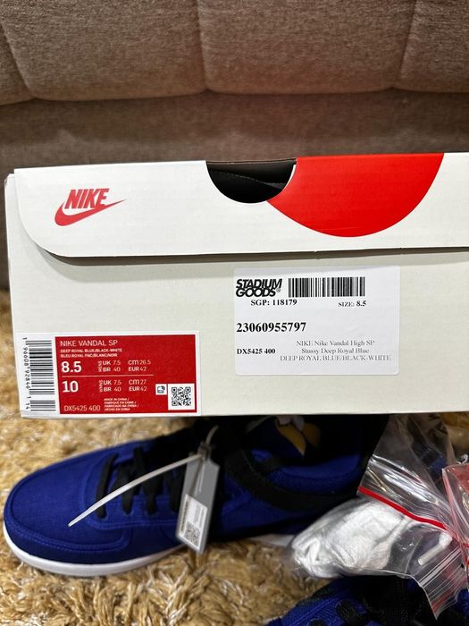 Продам кроссовки Nike (оригинал)