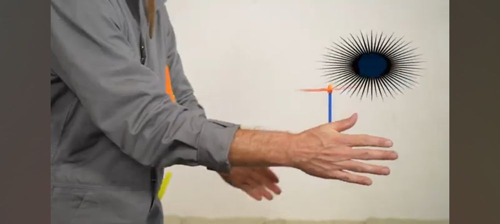 Продается игрушка вертолет (пропеллер)