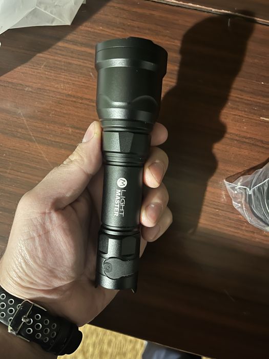 Далекобоен колиматорен фенер за лов Lightmaster