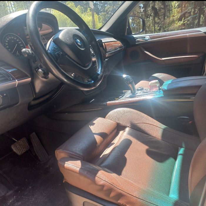 BMW X5  DRIVE 30D 4×4 vând, schimb.