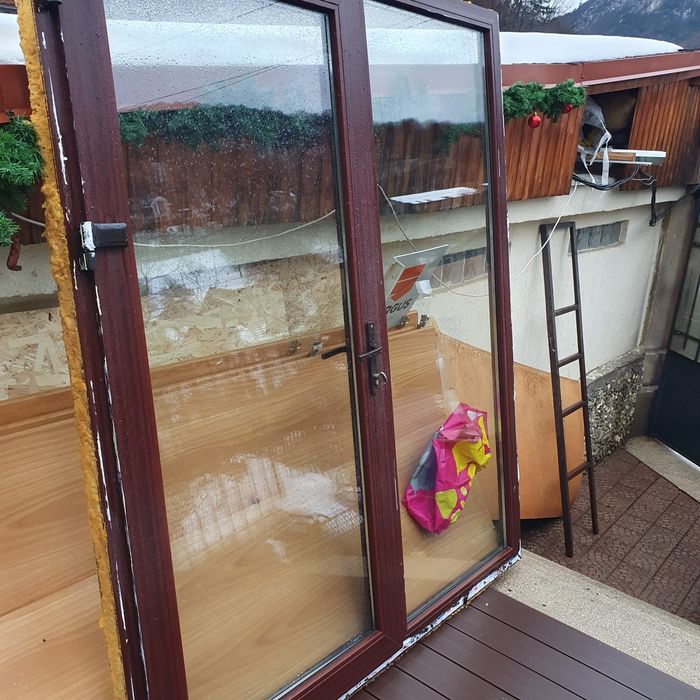 Vând ușa termopan  terasa 2000/ 1800, mahon