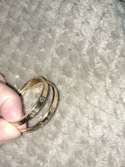 Продам серьги конго Cartier.