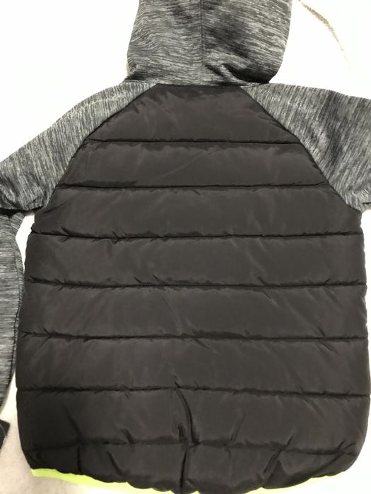 Продавам зимно яке за момче NIKE