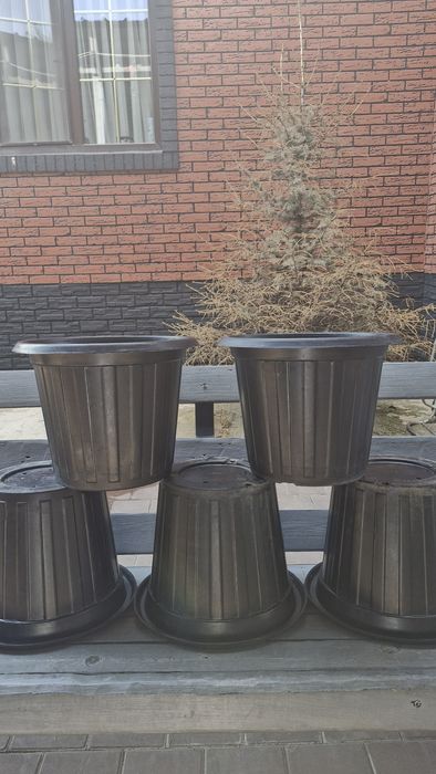 Продаётся горшке для цветов