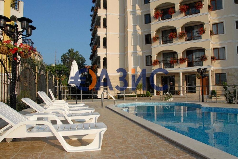 Продава се Тристаен апартамент в к.к. Слънчев бряг - 104 кв.м за 696 €/кв.м - Снимка #13