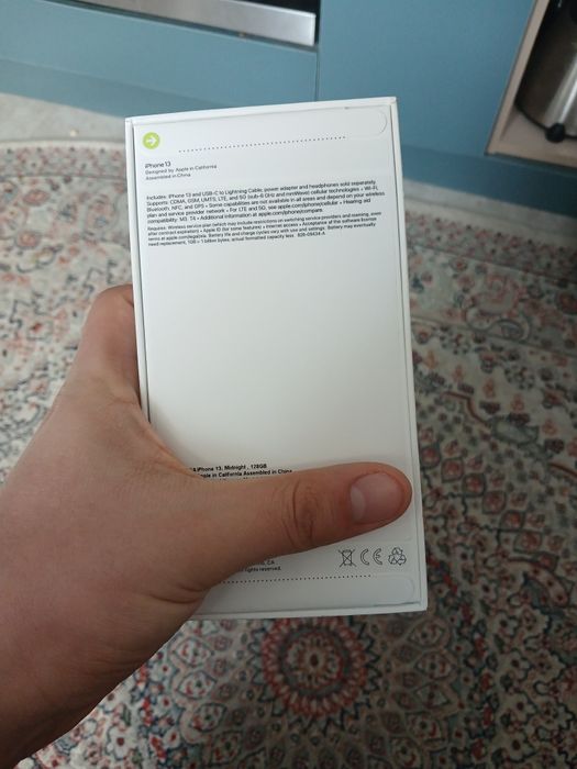 IPhone 13 с гарантией