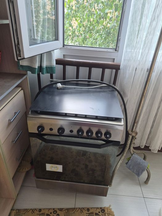 Продам газплиту Индезит