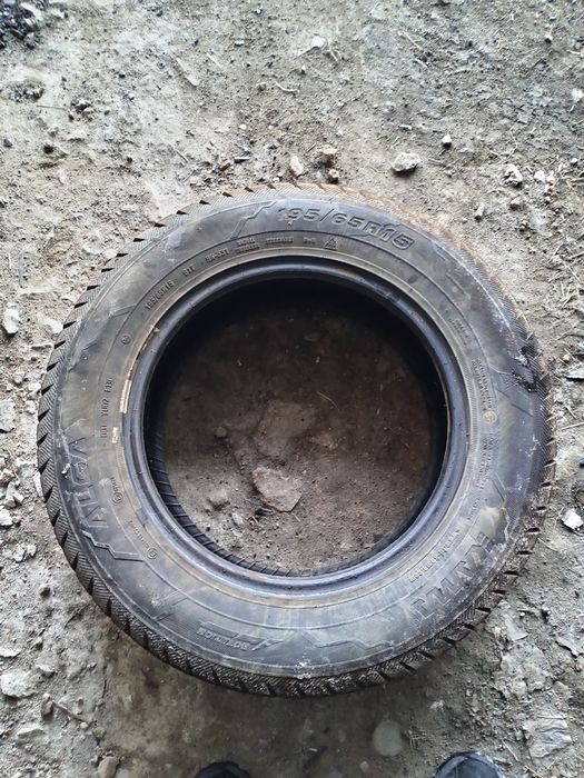 Продам зимнию резину