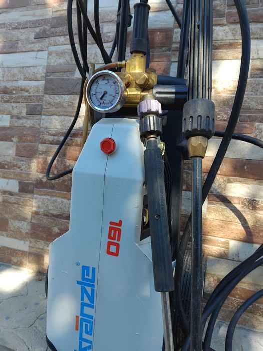 Водоструйка, Kranzle Profi 160bar 220v Керамика Супер Силна  Отпушвате на Канали дълъг маркуч