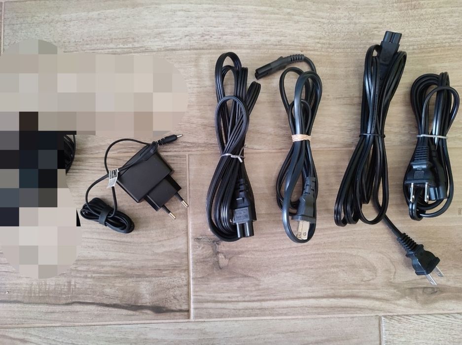 Стара електроника, аксесоари и зарядни. Кабели