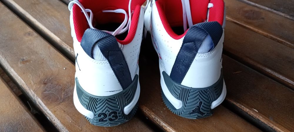 Маратонки Jordan stay loyal (gs)