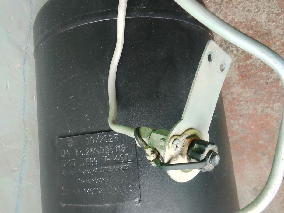 Пропан балон и редуктор комплект  б/у