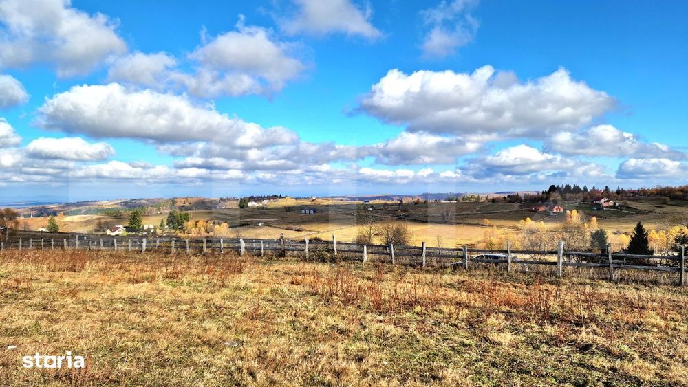 Teren parcelabil, front la strada, 2194mp, utilitati in zona, Marisel