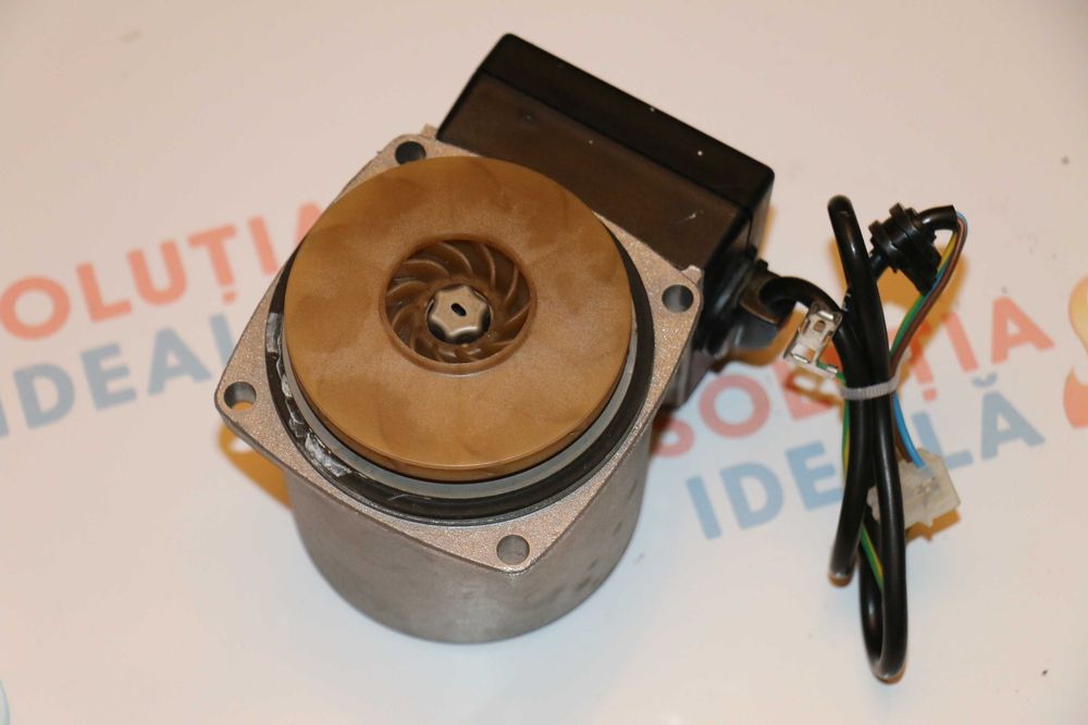 Pompa Bosch Grundfos UPS 15-60 H0HS centrala termica Bosch sau Buderus