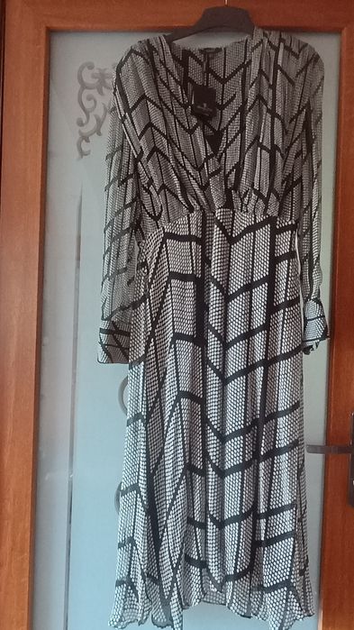 Rochie noua Massimo-Dutti,vâscoză,eleganta ,mărime M