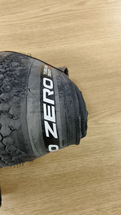 584 x 47C Vittoria Terreno Zero Gravel 4C Graphene 2.0 TLR Fold