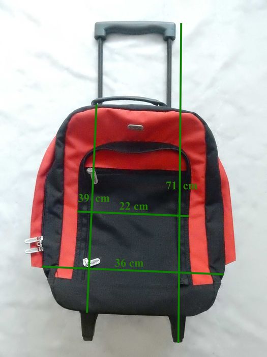 Troller Umbro. Vezi dimensiuni exacte in a doua poza.