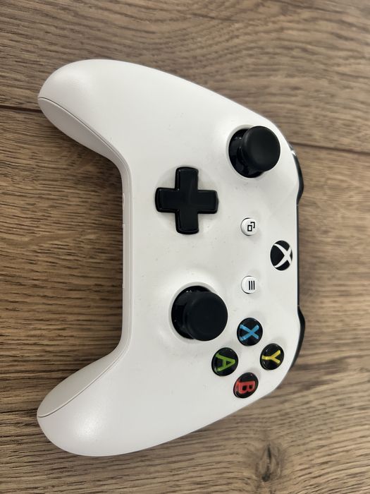 Xbox One S  1 TB