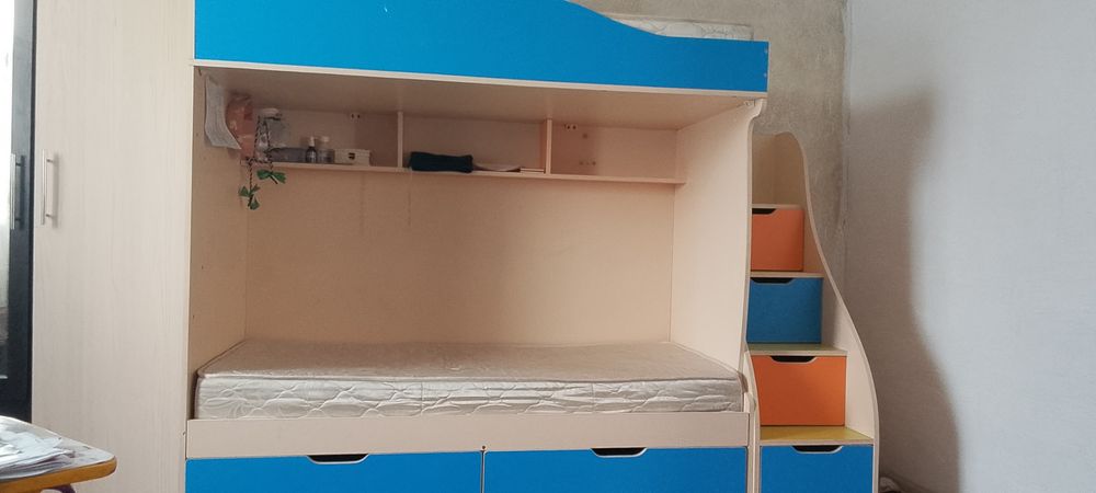 Срочно продам кровать