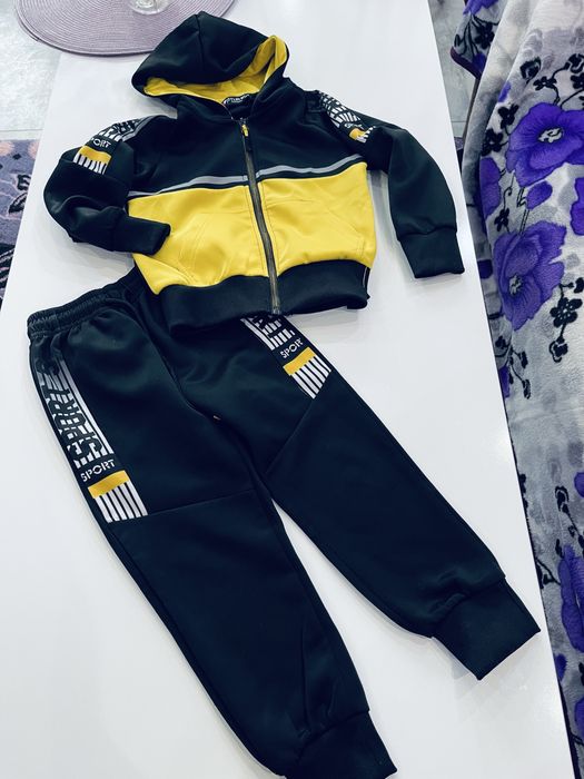 ЛОТ Детски Екипи + Подарък Пижама на пес патрул - 5г.