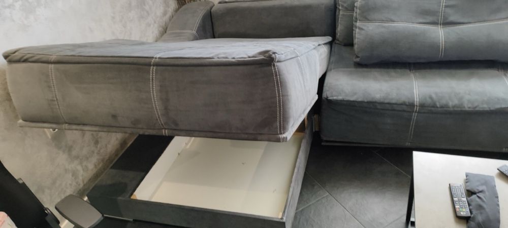 Разтегателен диван с ракла за съхранение