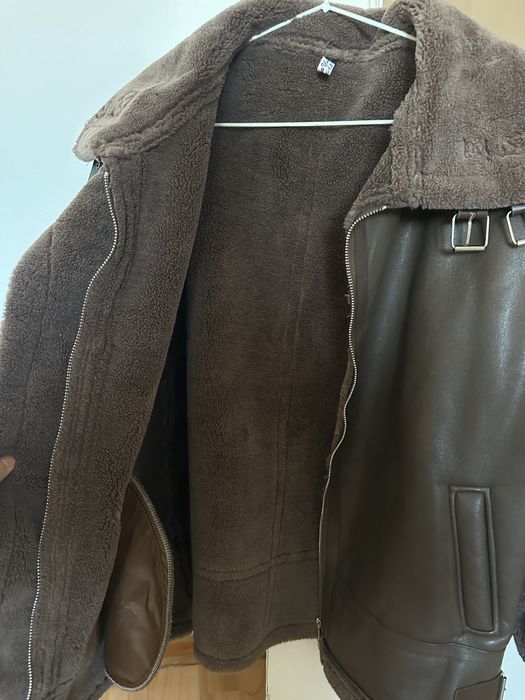 Теплая зимняя дубленка