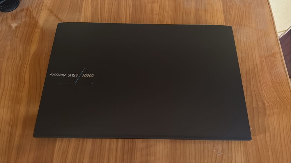 Laptop asus vivobook 1TB stocare