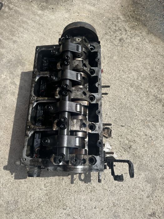 Piese motor vw    Cod BLS ,chiuloasa , turbo, pistoane ,pompa ulei , injectoare
