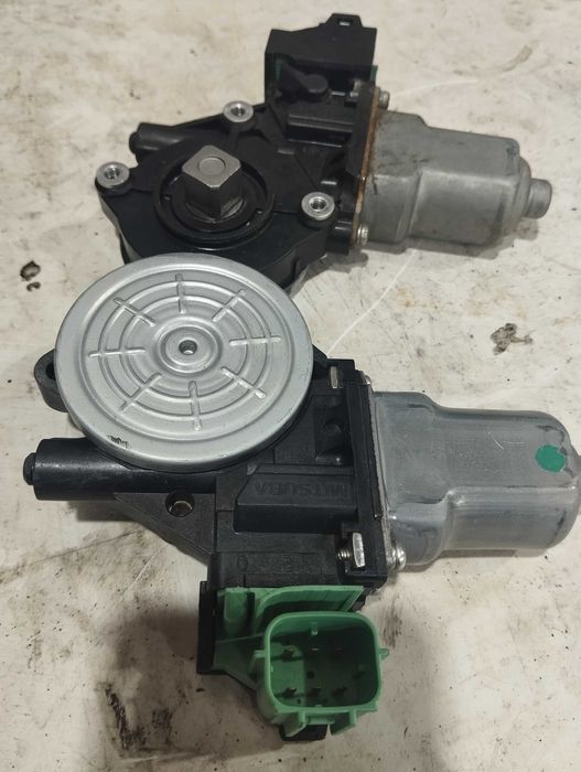 Моторчик стеклоподьемника Nissan