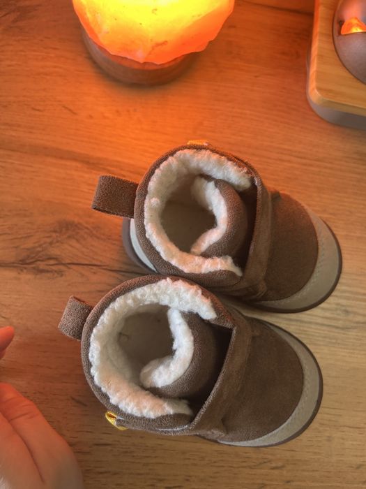 Детские ботинки