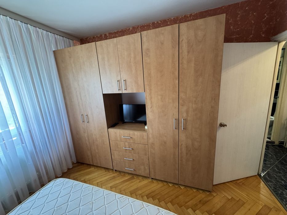 Inchiriez apartament 3 camere bd Constantin Brancoveanu