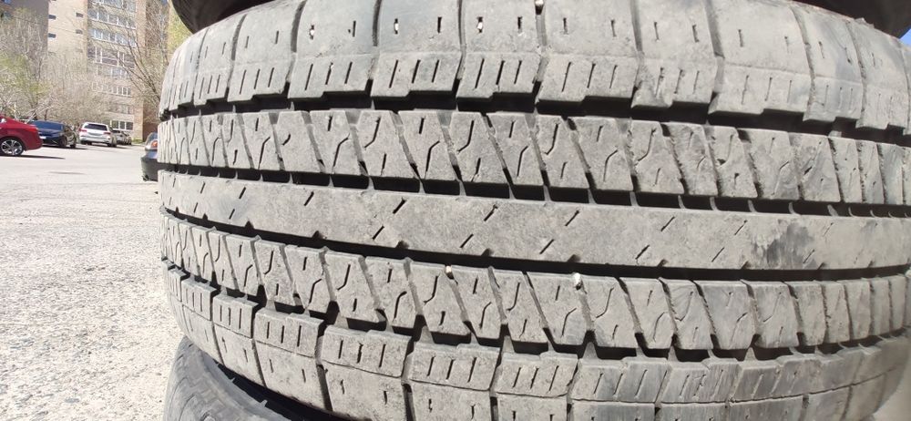 235/55/18 резина летняя