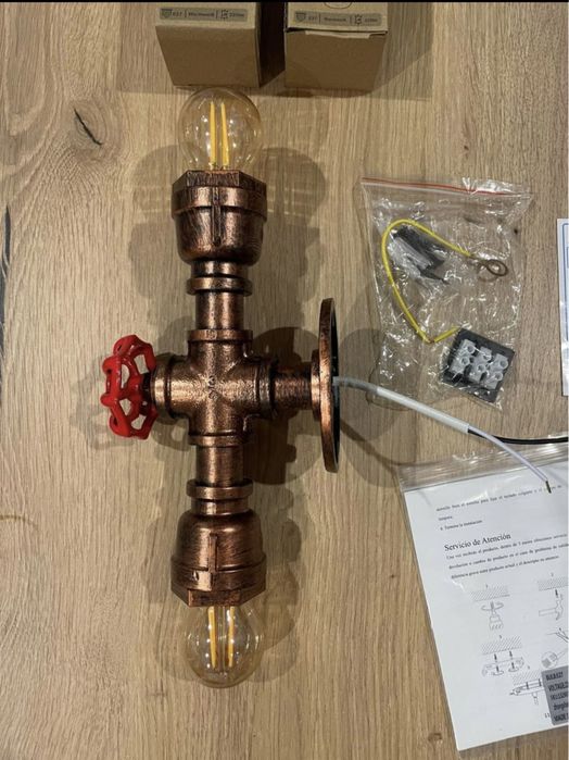 Ретро стенна лампа