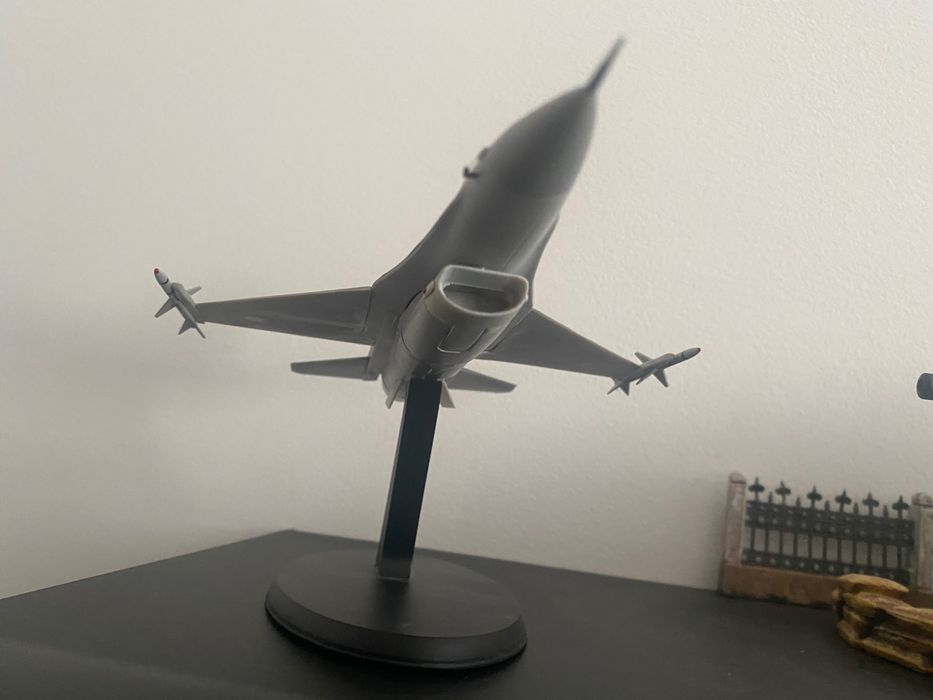 Macheta F16 Romanesc scara 1/72