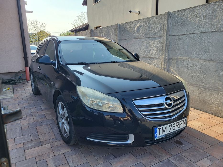 Opel insignia pentru dezmembrat